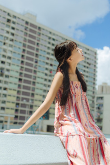 美女来了